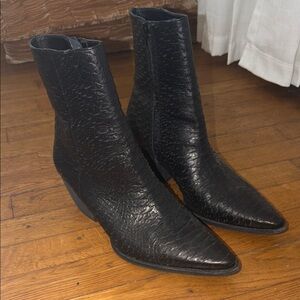 Matisse Caty boots in black snake size 9